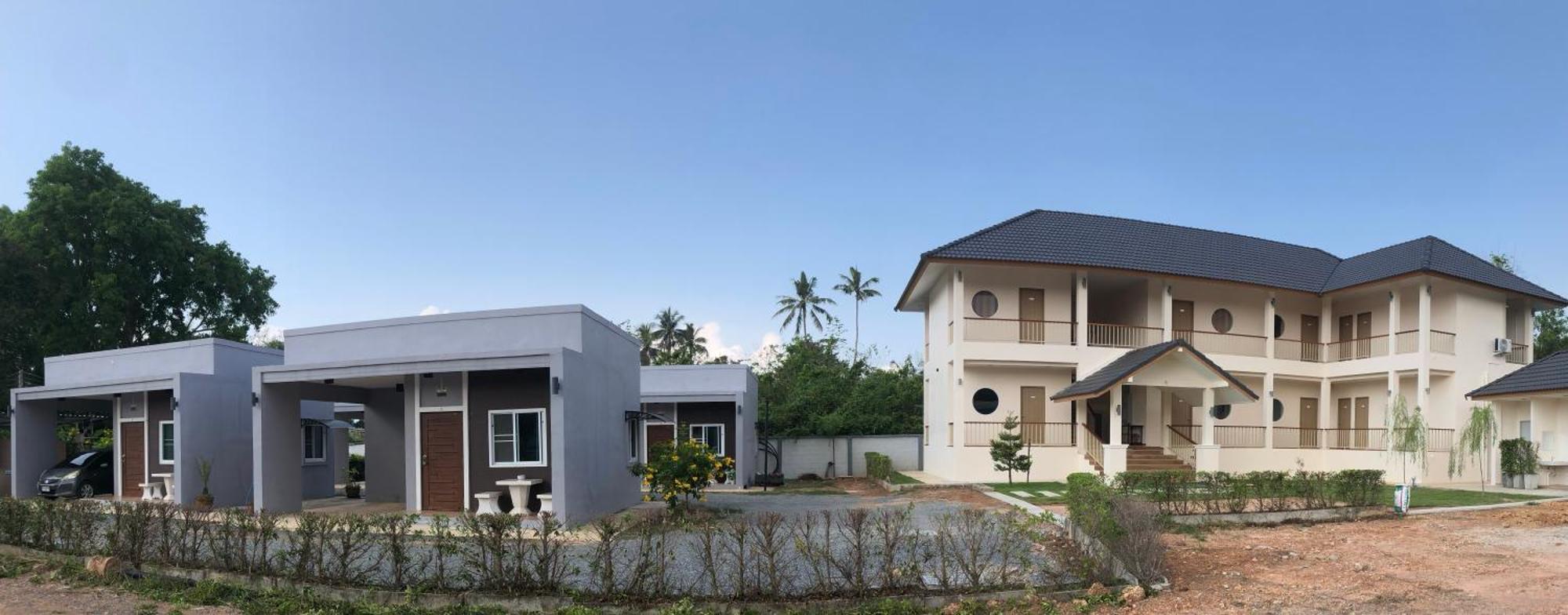 แหลมงอบเฮาส์ Laemngob House Villa Exterior photo