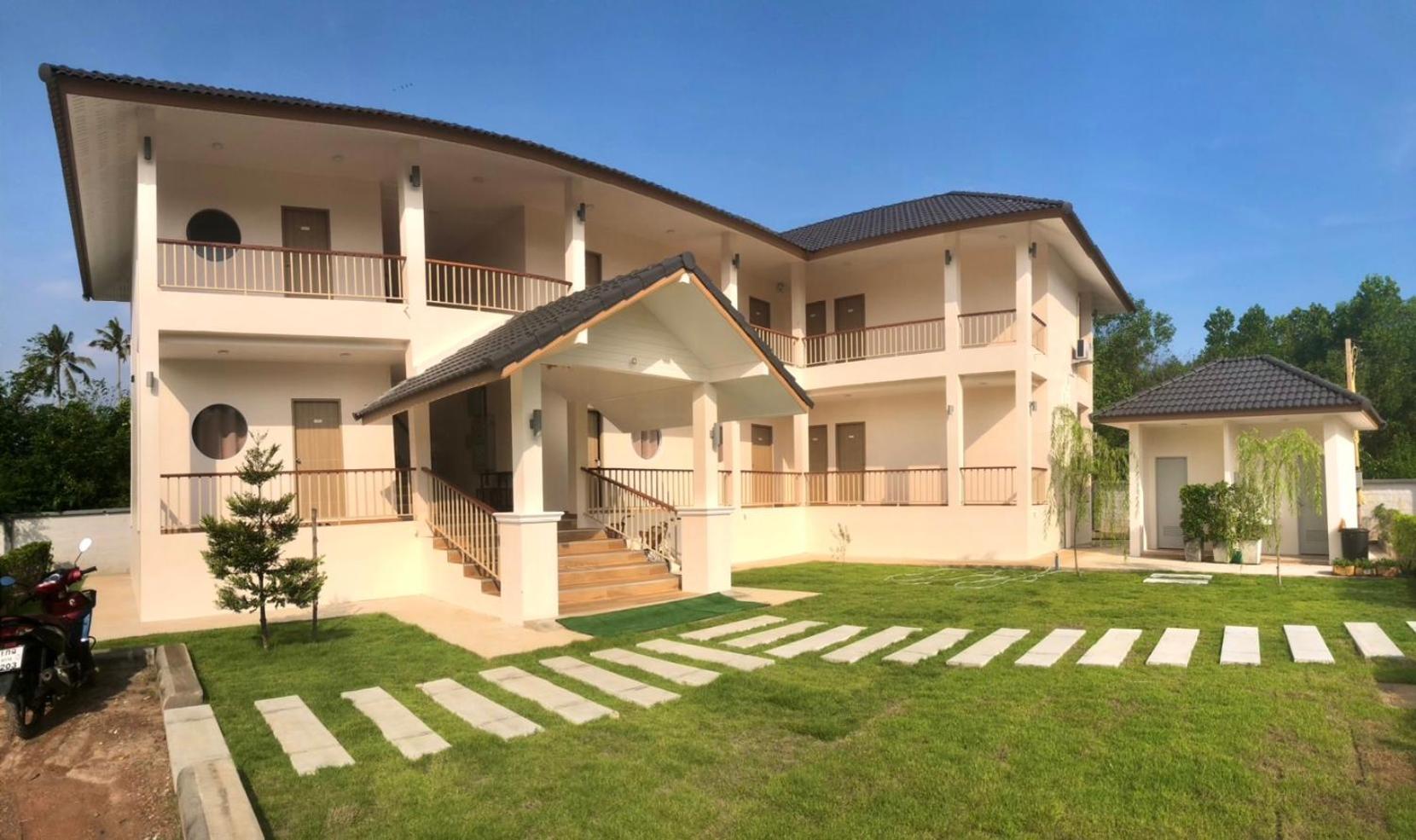 แหลมงอบเฮาส์ Laemngob House Villa Exterior photo